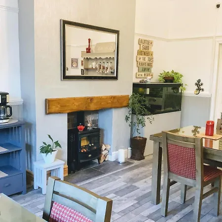 The Sandalwood - Couples Only 3* Blackpool