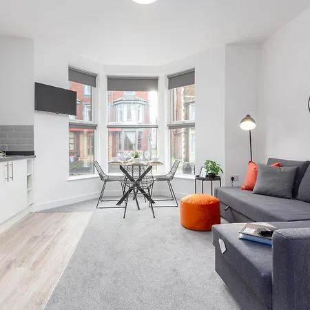 Apartment Charles Alexander Short - Charnley House