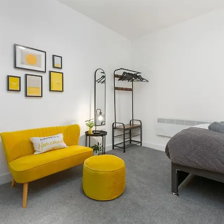 Charles Alexander Short - Charnley House Apartment