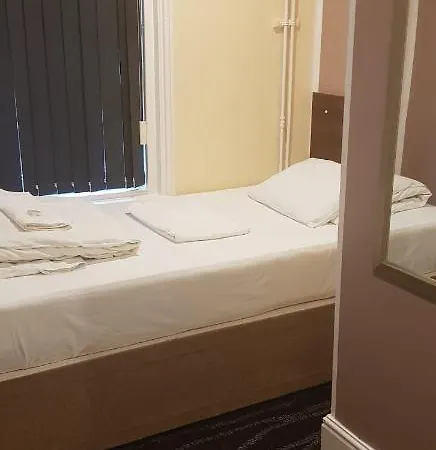 Hotel The Royal Windsor 2*
