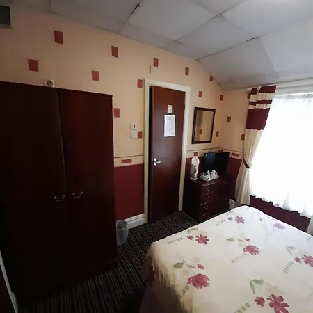 Bed & Breakfast Albion 3*