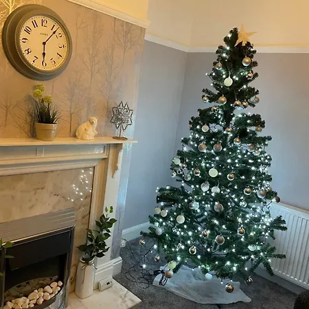Spacious And Stunning 4 Bed House In Holiday home *