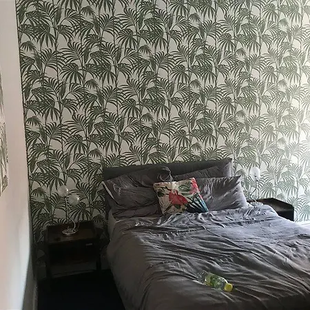 Hotel Tropics