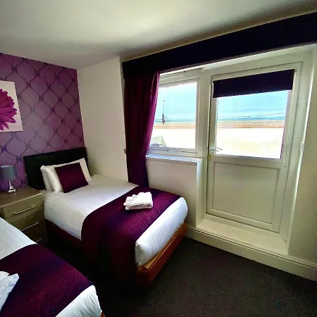 Royal Carlton Hotel 3*