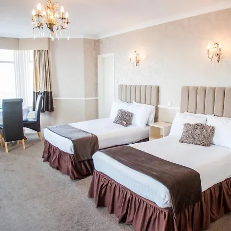 Park House 3*