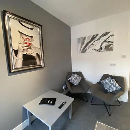 Abode - 124 Elite Apartment *