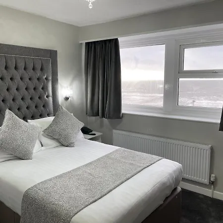 Park House 3* Blackpool