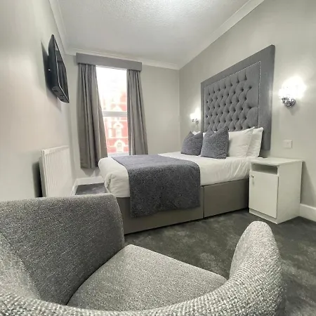 Park House 3* Blackpool