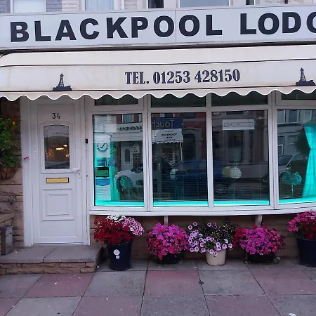 Blackpool Lodge Bed & Breakfast 3*