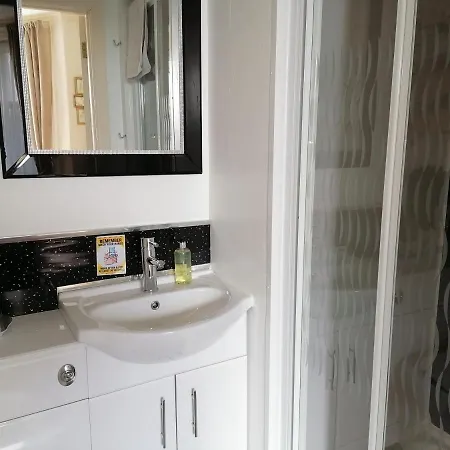 The Manhattan Bed & Breakfast Blackpool