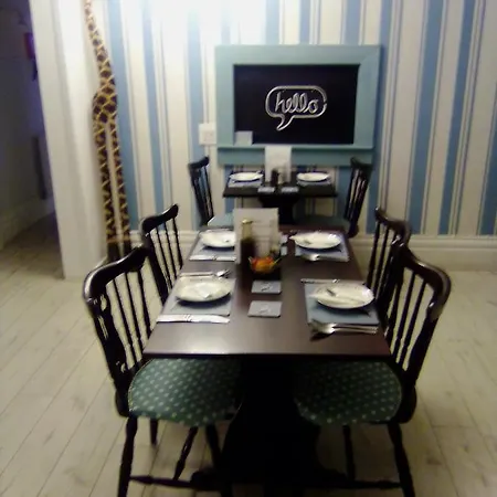 The Braeside Families And Couples Bed & Breakfast Blackpool