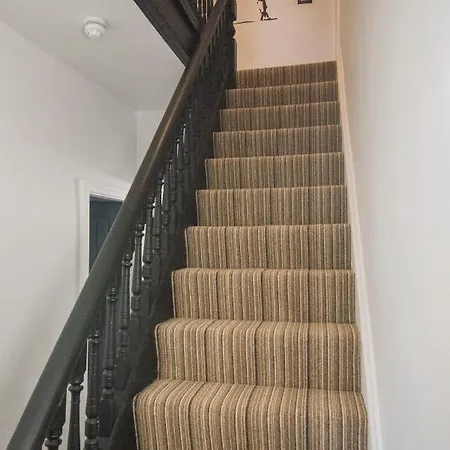 Tower Padzzz Homestay Blackpool
