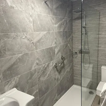 Park House Hotel 3*