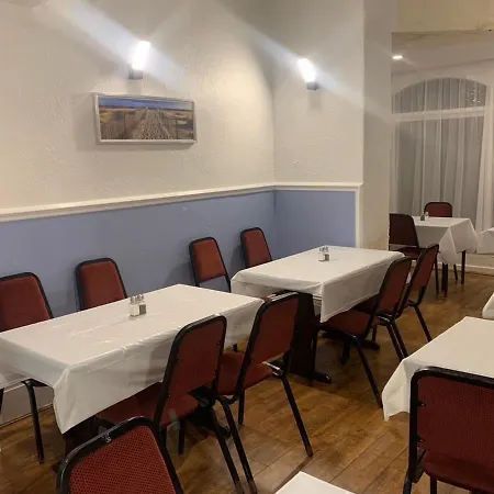 Bed & Breakfast Lucena 3*