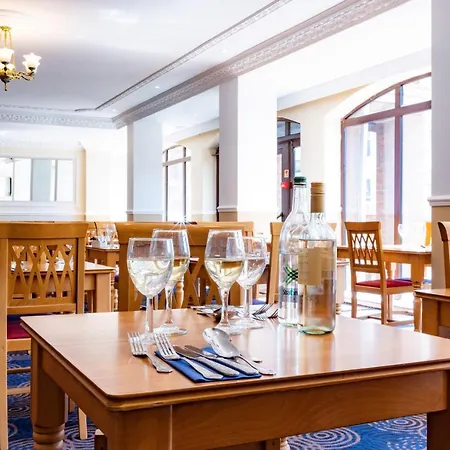 The Caledonian Tower Hotel