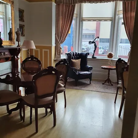 J's Mayfair Guest house 3*