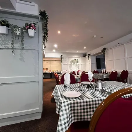 The Georgian Hollies 3* Blackpool