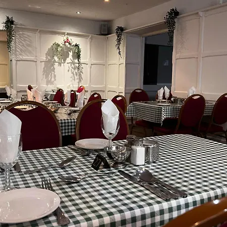 The Georgian Hollies 3*