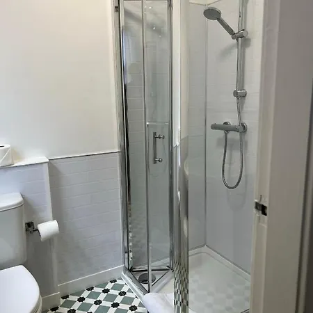 The Georgian Hollies 3*