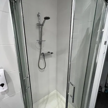 Friends House, Hot Tub, Sleeps 6