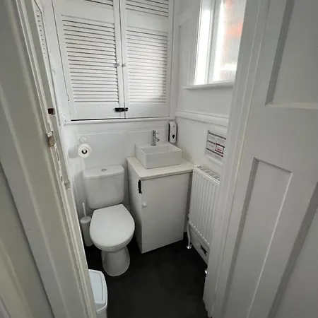 Holiday home Friends House, Hot Tub, Sleeps 6 Blackpool