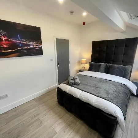 Apartment Osborne Luxury Hot Tub And Jacuzzi Blackpool