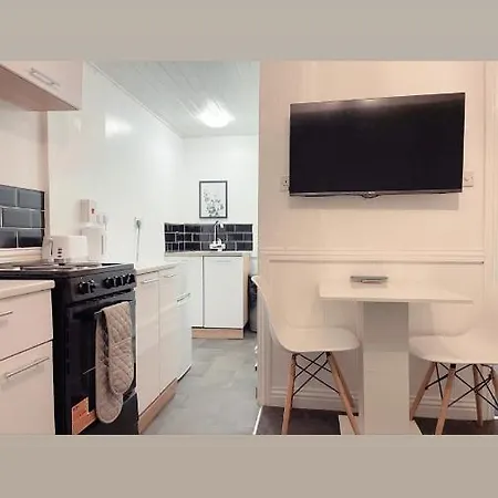 Avril By Citynest1 Apartment