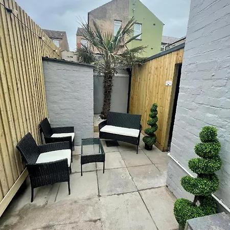 Osborne Luxury Hot Tub And Jacuzzi * Blackpool