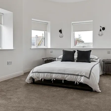 Mode Winter Gardens Apartment *
