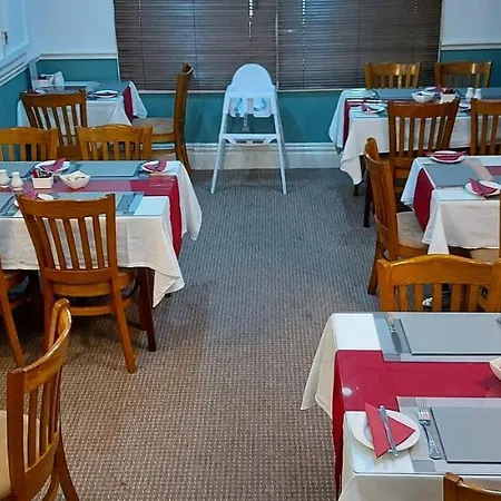 Blackpool Lodge Bed & Breakfast