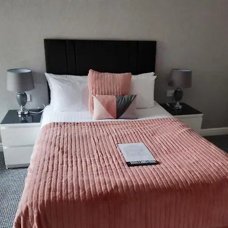 Bed & Breakfast Manchester House 3*