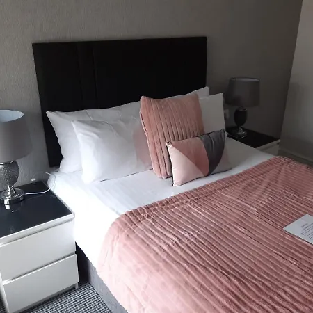 Manchester House Bed & Breakfast