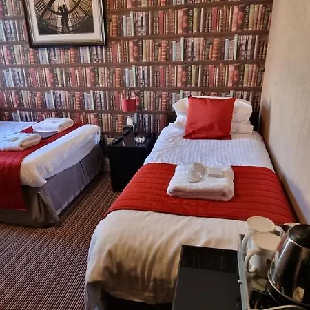 Hotel Newholme 2*
