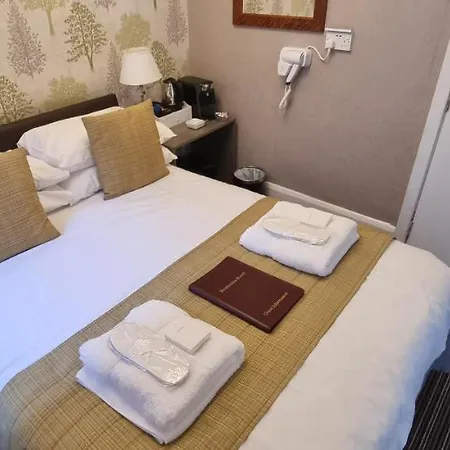 Hotel Newholme 2*