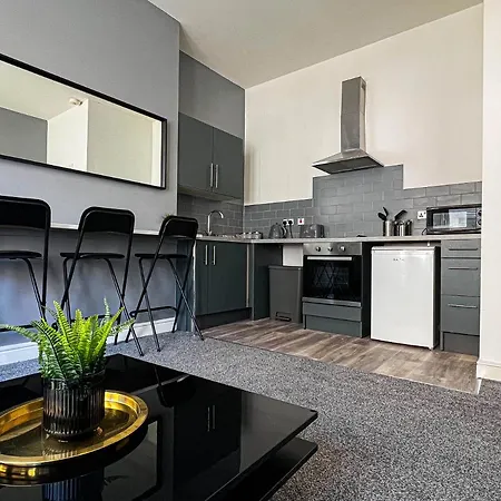 Banks Street Apartment