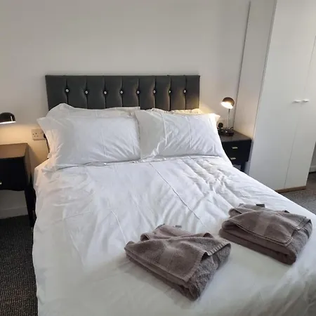Langley House 4*