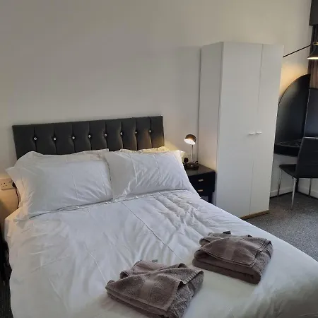 Hotel Langley House