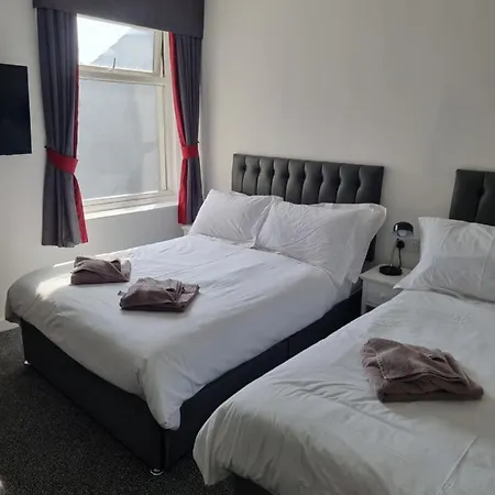Langley House Hotel 4*