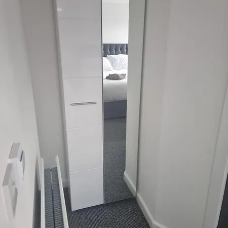 Hotel Langley House 4*
