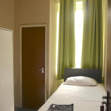 Hotel The Stone House 2*