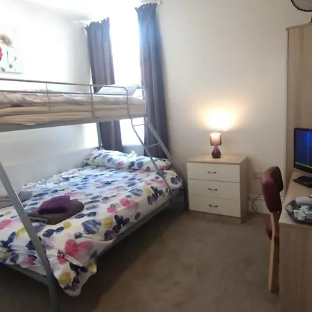 Shaftesbury 3*