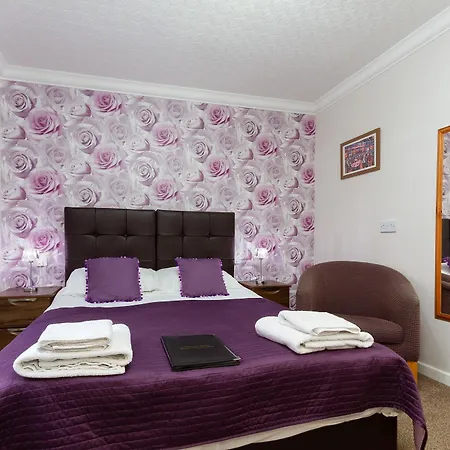 The Almeria 3*
