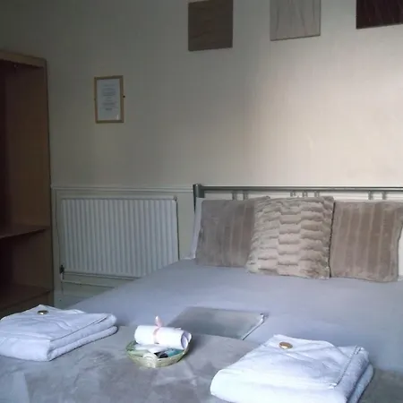 Atlantis Bed & Breakfast Blackpool