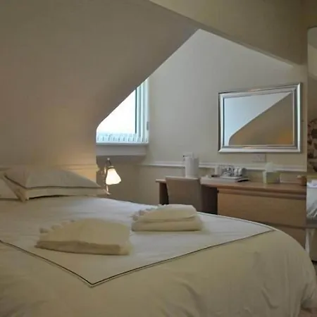 Surrey House 4* Blackpool
