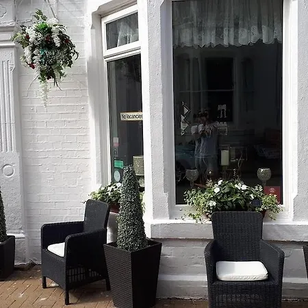 Aysgarth House 3* Блэкпул