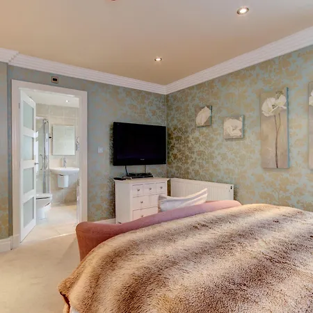 Guest house Number One South 5*