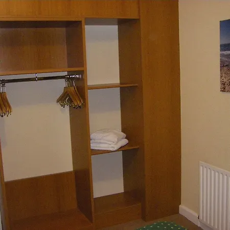 The Waldorf - Near Pleasure & Sandcastle 3*