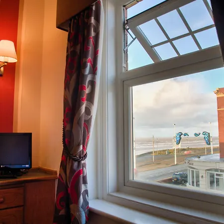 Hotel Cliffs Blackpool