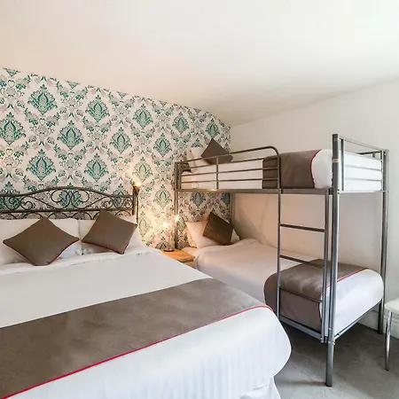 Martells Bed & Breakfast 2*