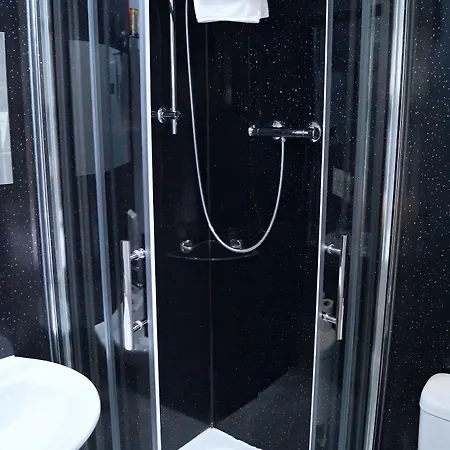 Bed & Breakfast The Bromley 4*
